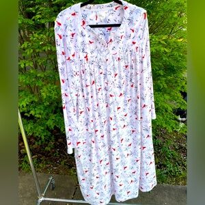 Aria Nightgown red cardinals size 2X